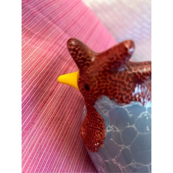 2 painted Ceramic/glass shaped chickens farm house decor - Picture 3 of 10